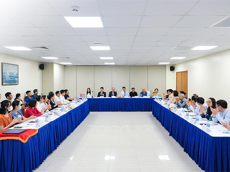 vien-nghien-cuu-tam-anh-to-chuc-thanh-cong-hoi-thao-khoa-hoc-cung-vien-vi-sinh-va-chong-dich-stanford